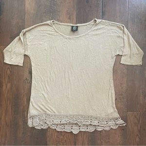 BOBEAU short sleeve knit top, crochet hem, size XL